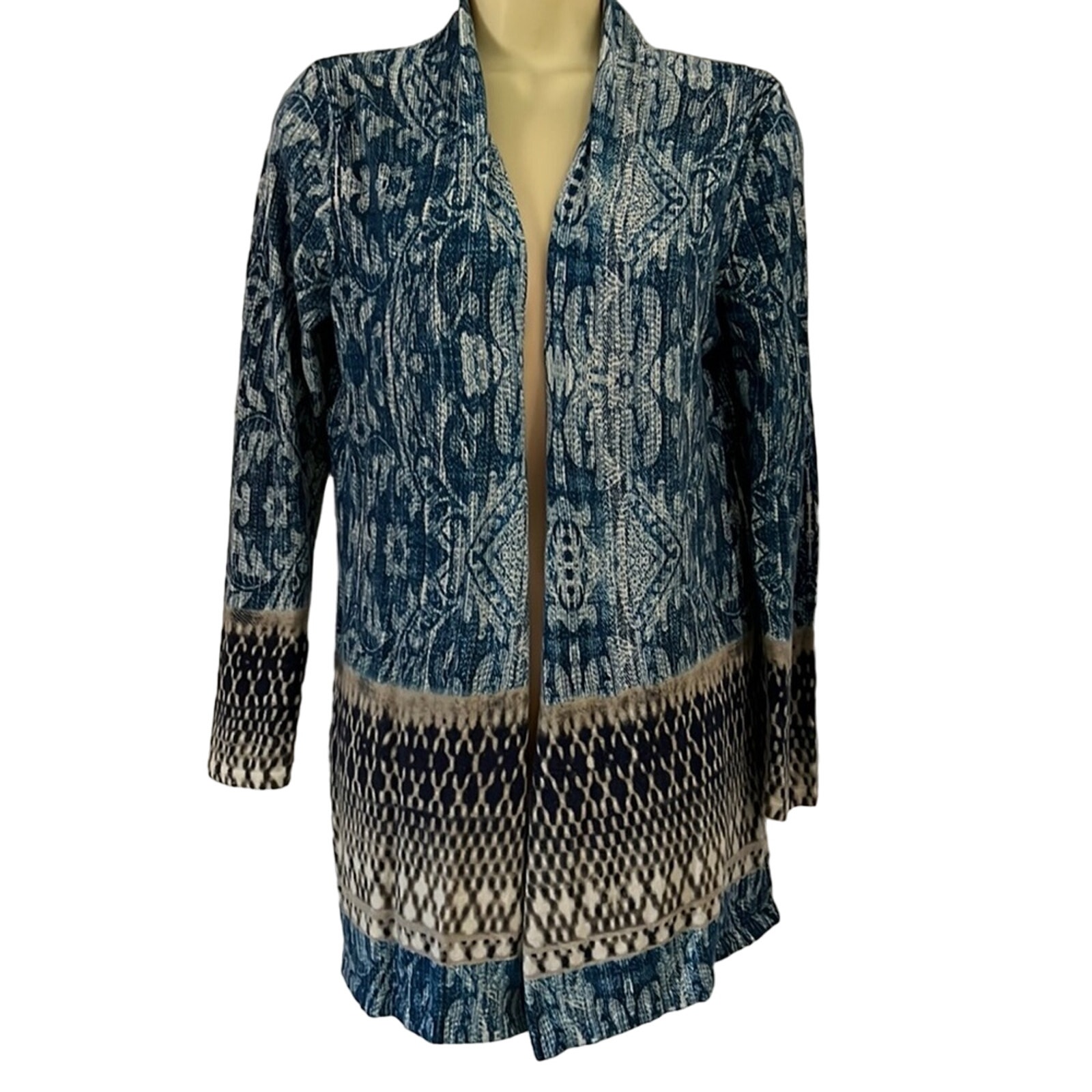 Chico’s Blue Print Lightweight Knit Cardigan Sweater